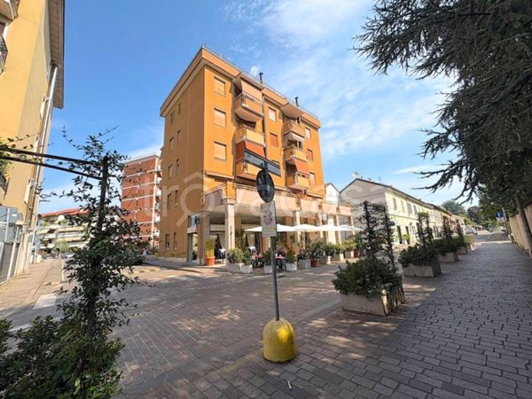 appartamento in vendita a Villasanta in zona La Santa