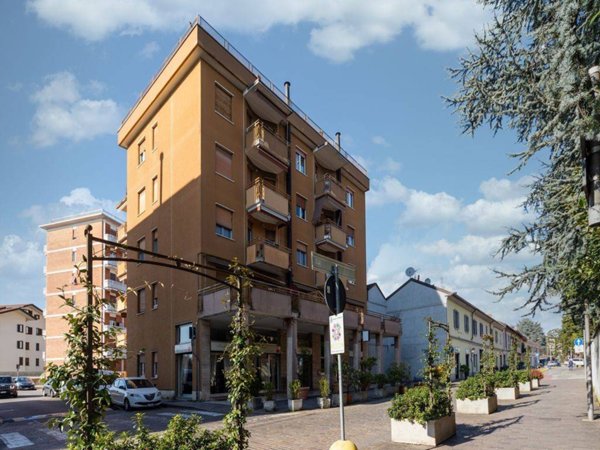 appartamento in vendita a Villasanta in zona La Santa