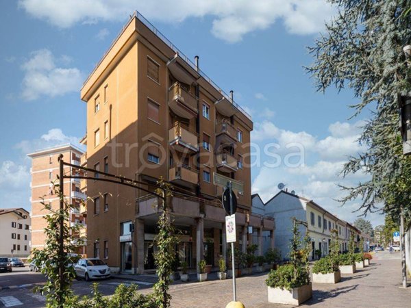 appartamento in vendita a Villasanta in zona La Santa