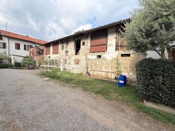 appartamento in vendita a Villasanta in zona San Fiorano