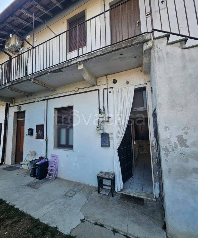 appartamento in vendita a Villasanta in zona Sant'Alessandro