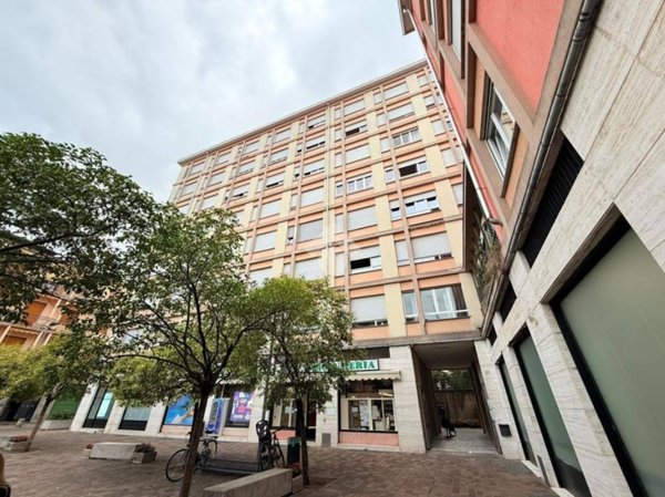 appartamento in vendita a Villasanta in zona La Santa