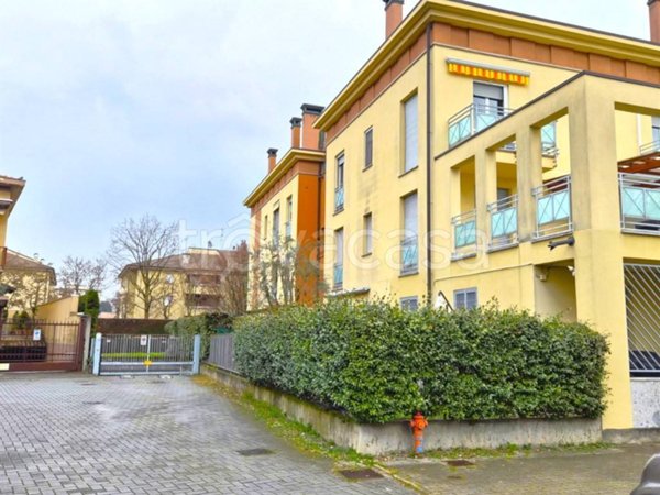 box auto in vendita a Villasanta in zona Sant'Alessandro