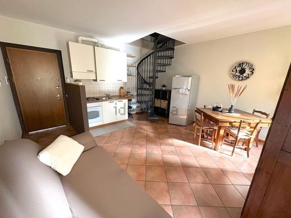 appartamento in vendita a Villasanta in zona La Santa