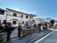 casa indipendente in vendita a Vimercate in zona Ruginello / Oldaniga