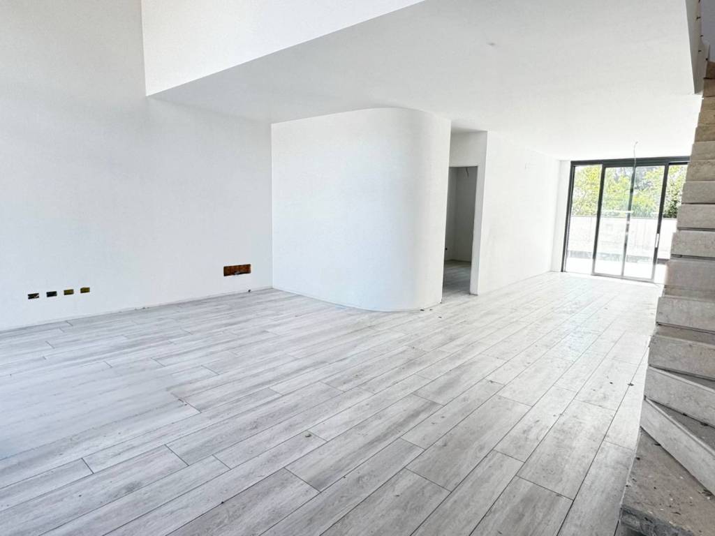 casa indipendente in vendita a Vimercate in zona Centro Storico