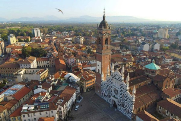 negozio in vendita a Vimercate