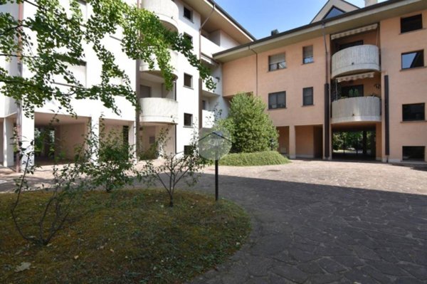 appartamento in vendita a Vimercate