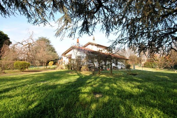 casa indipendente in vendita a Vimercate in zona Ruginello / Oldaniga