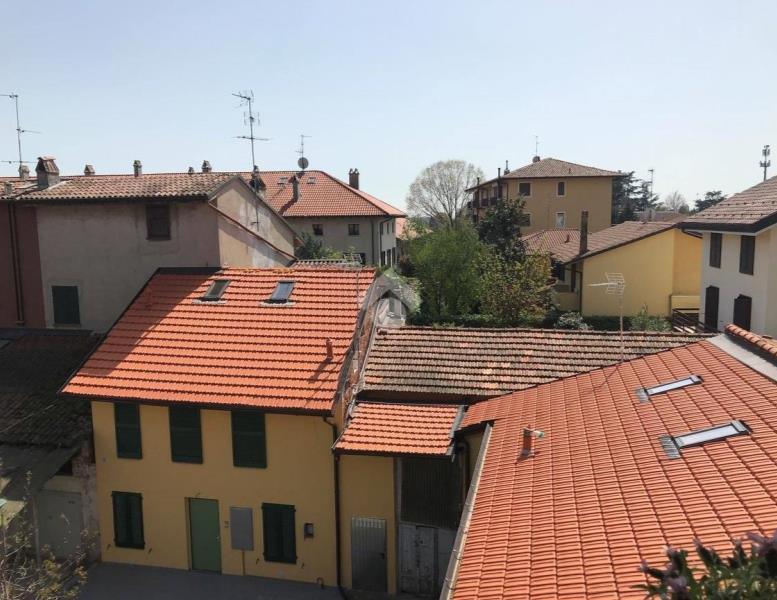casa indipendente in vendita a Vimercate in zona Oreno