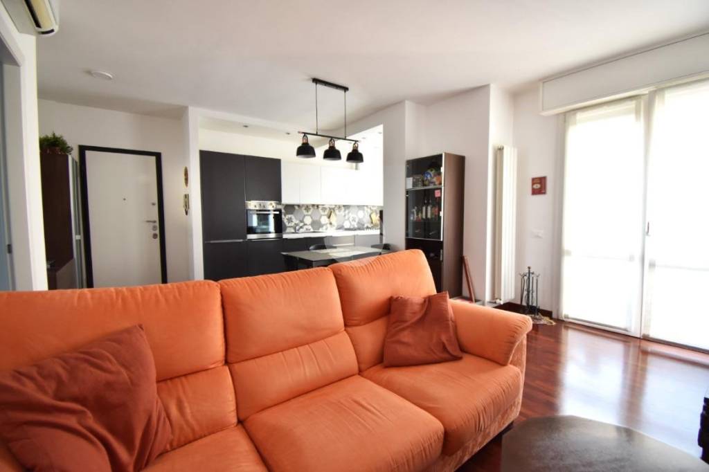 appartamento in vendita a Vimercate