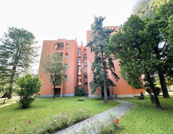 appartamento in vendita a Vimercate