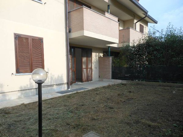 appartamento in vendita a Vimercate in zona Oreno