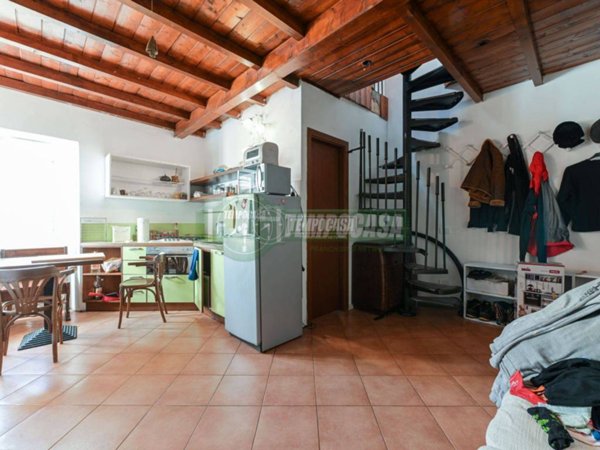 appartamento in vendita a Vimercate