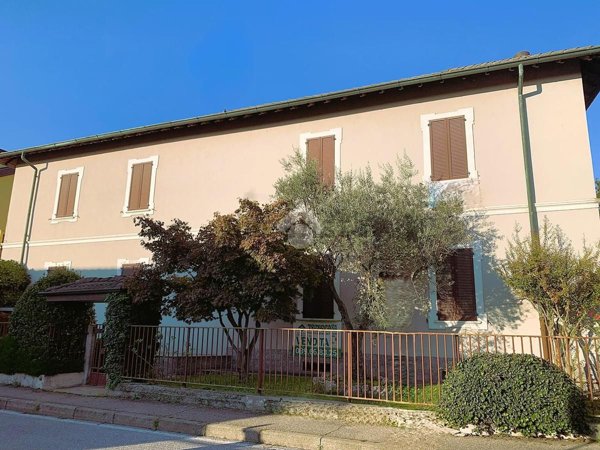 casa semindipendente in vendita a Vimercate