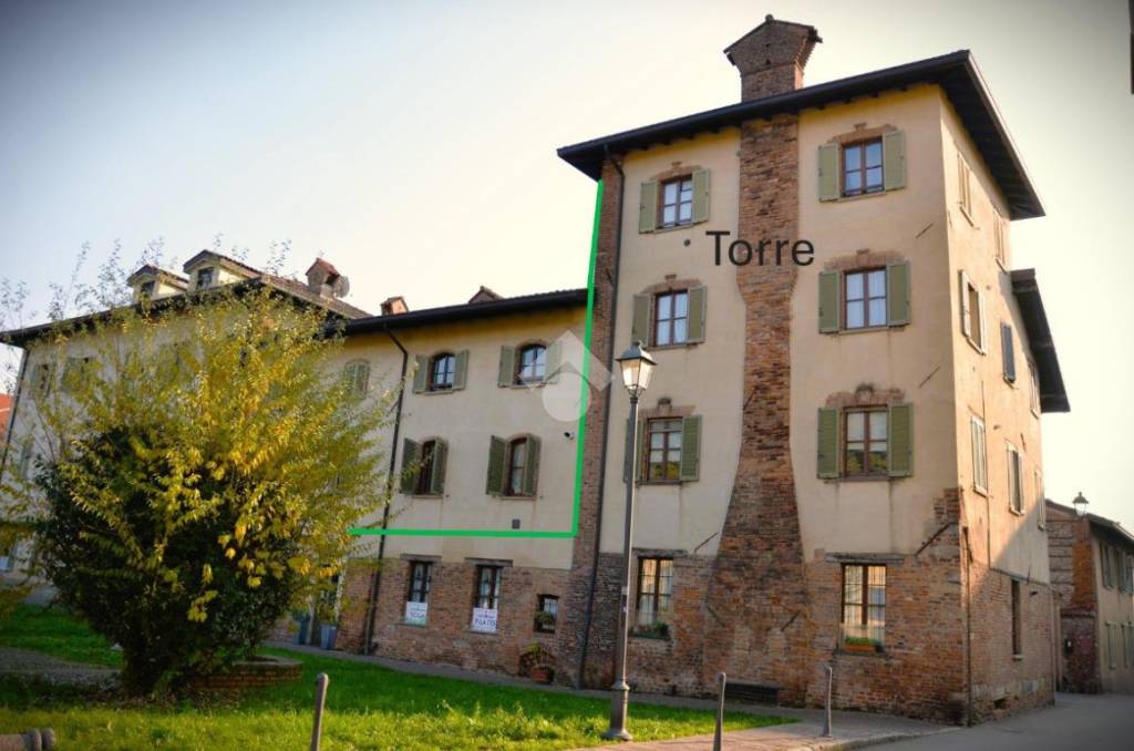 appartamento in vendita a Vimercate in zona Oreno