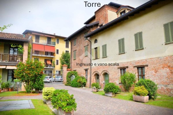 appartamento in vendita a Vimercate in zona Oreno