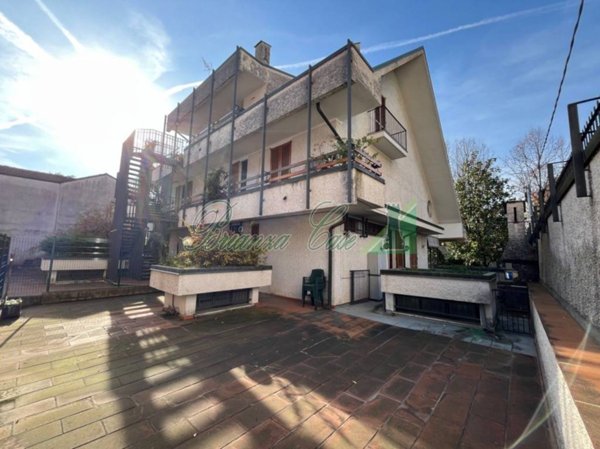 appartamento in vendita a Vimercate in zona Centro Storico