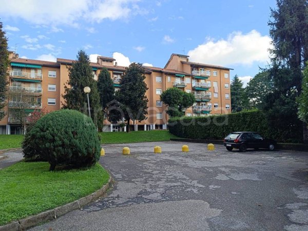 appartamento in vendita a Vimercate