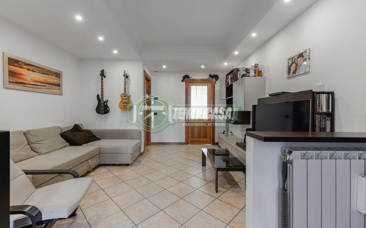 appartamento in vendita a Vimercate