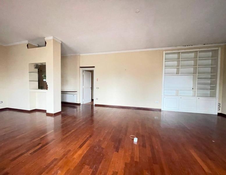 appartamento in vendita a Vimercate in zona Centro Storico