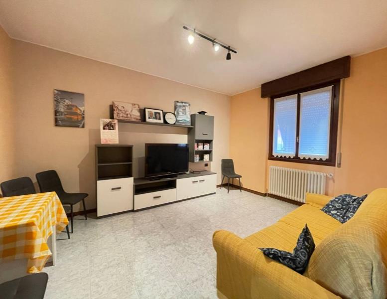 appartamento in vendita a Vimercate in zona Centro Storico