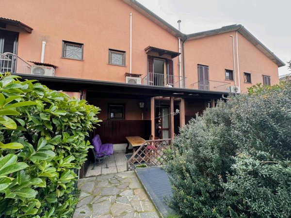 appartamento in vendita a Vimercate in zona Velasca