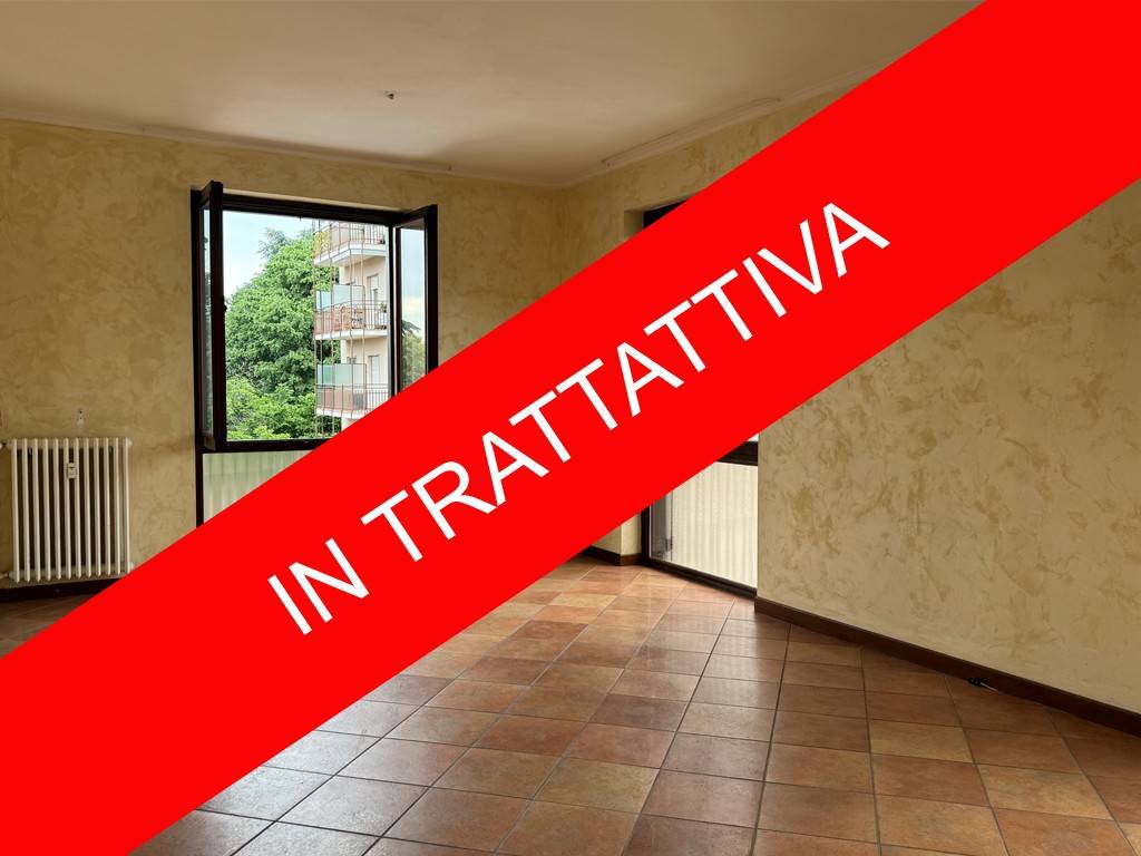 appartamento in vendita a Vimercate in zona Centro Storico