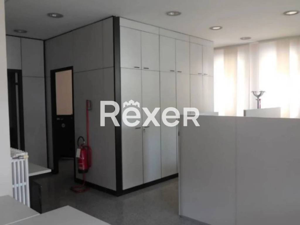 appartamento in vendita a Vimercate in zona Centro Storico