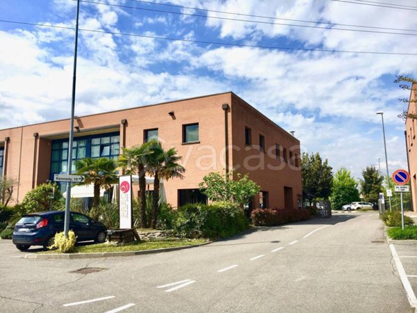 ufficio in vendita a Vimercate