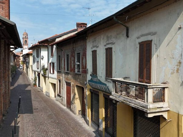 intera palazzina in vendita a Vimercate in zona Centro Storico