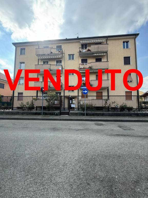appartamento in vendita a Vimercate