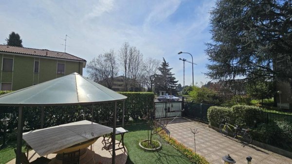 appartamento in vendita a Vimercate
