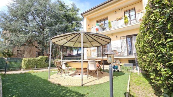 appartamento in vendita a Vimercate