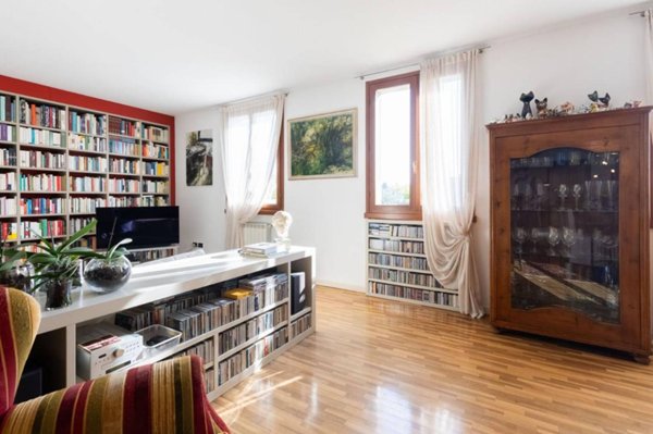 appartamento in vendita a Vimercate