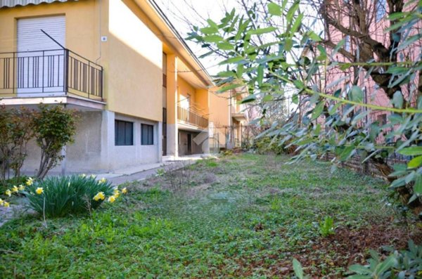 casa indipendente in vendita a Vimercate