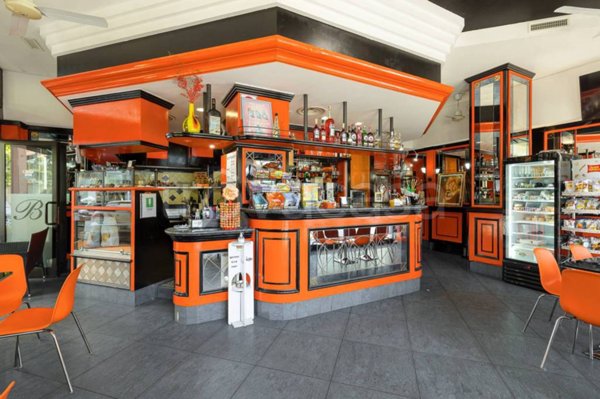 negozio in vendita a Vimercate