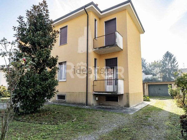 appartamento in vendita a Vimercate