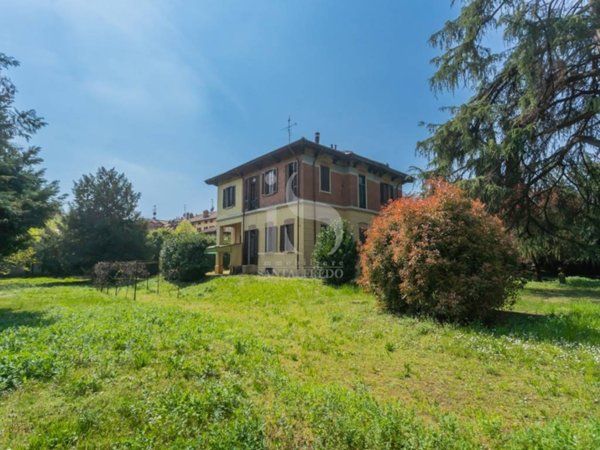 casa indipendente in vendita a Vimercate