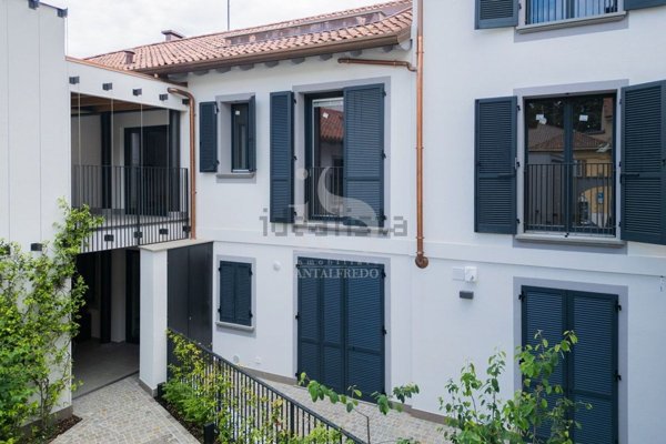 appartamento in vendita a Vimercate in zona Centro Storico