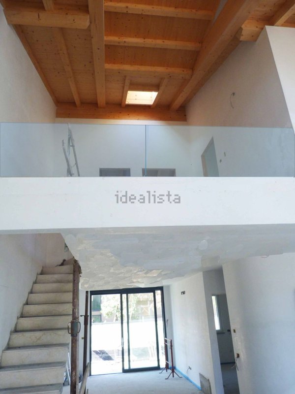 casa indipendente in vendita a Vimercate
