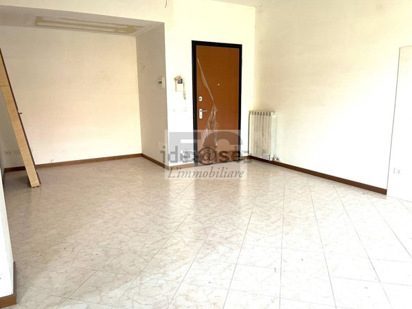 appartamento in vendita a Vimercate in zona Oreno