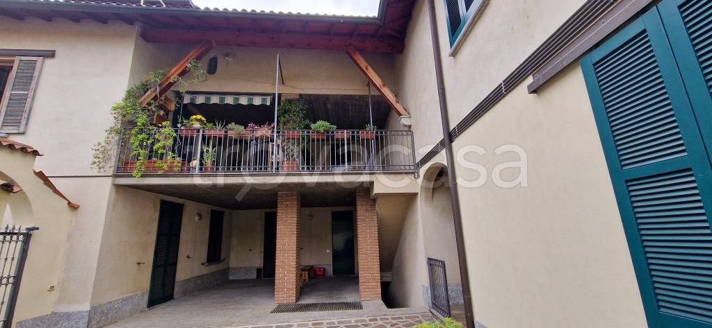appartamento in vendita a Vimercate