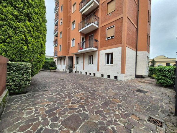 appartamento in vendita a Vimercate