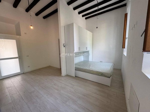 appartamento in vendita a Vimercate in zona Centro Storico