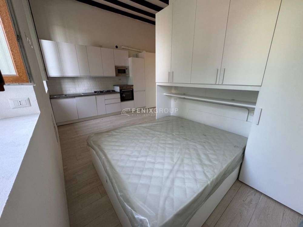 appartamento in vendita a Vimercate in zona Centro Storico