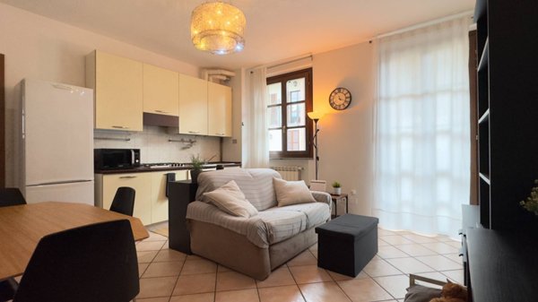 appartamento in vendita a Vimercate in zona Oreno