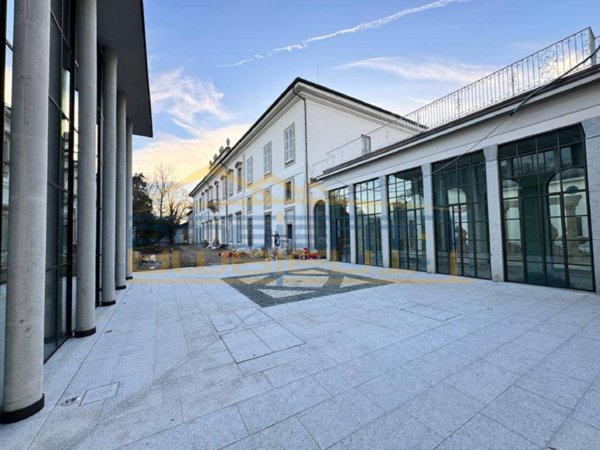 casa indipendente in vendita a Vimercate