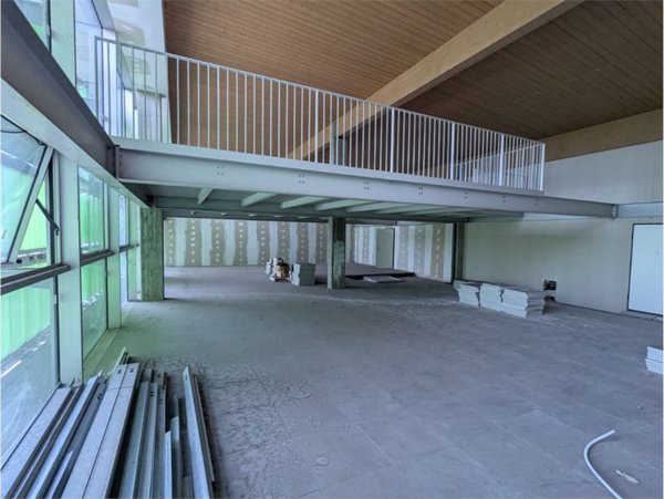 appartamento in vendita a Vimercate in zona Ruginello / Oldaniga