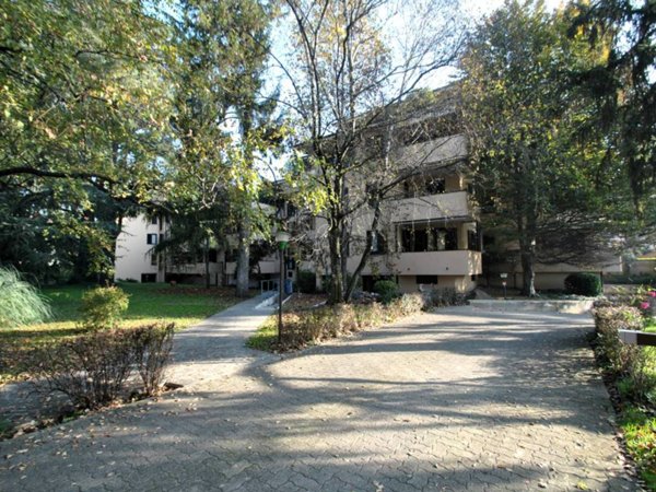 appartamento in vendita a Vimercate in zona Centro Storico